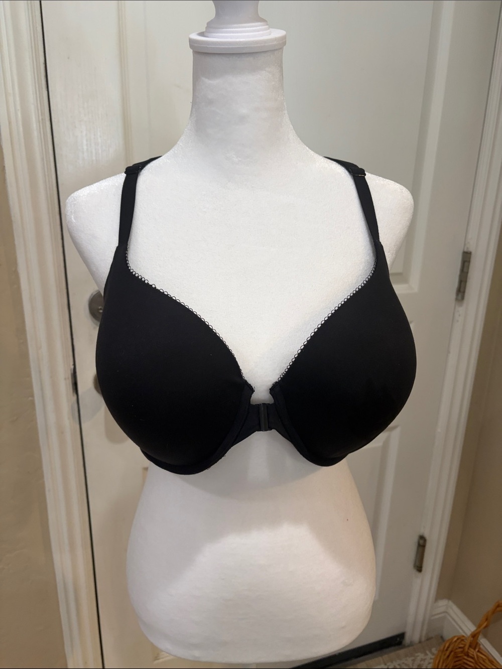 Victoria's Secret Black Front Closure T-Shirt Bra